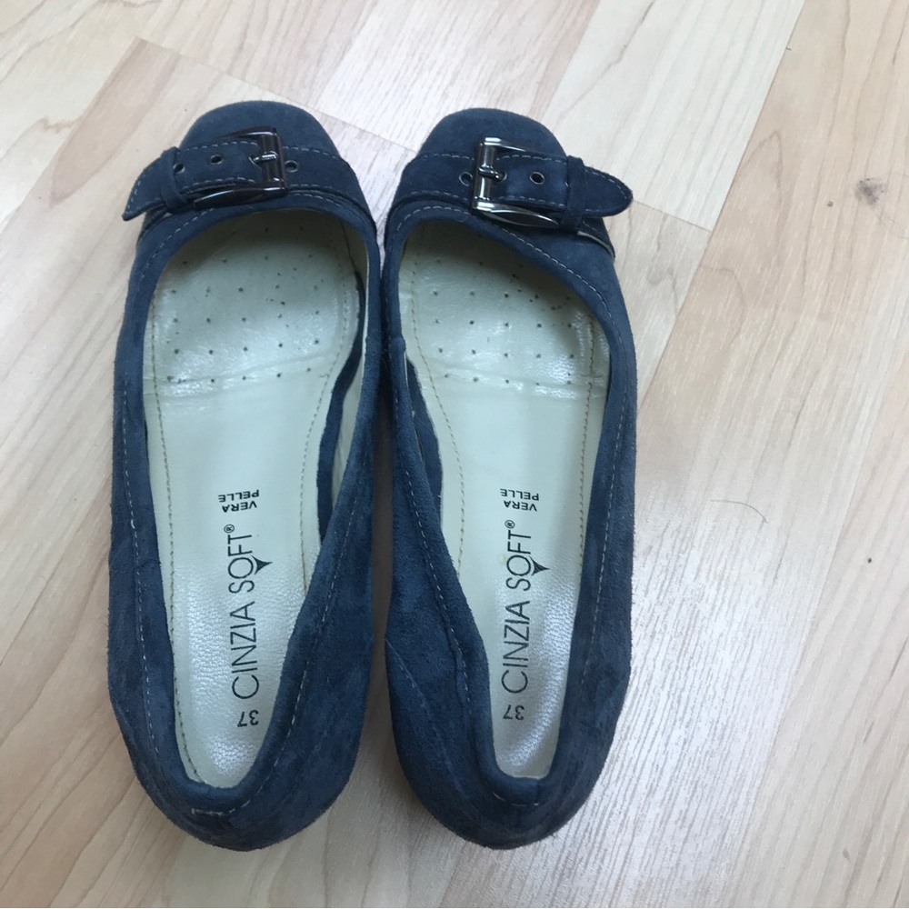 Cinzia Soft blue suede small wedge mocassin